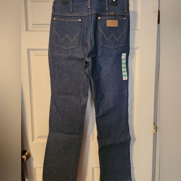Wrangler Men's Slim fit Jeans - Picture 3 of 5